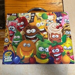 Crayola Silly Scents Colorful Art Case